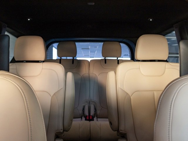 Certified 2023 Jeep Grand Cherokee L Limited w/ Luxury Tech Group II image 6