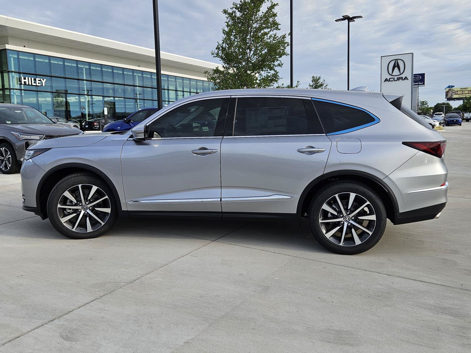 New 2026 Acura MDX w/ Technology Package FWD image 3