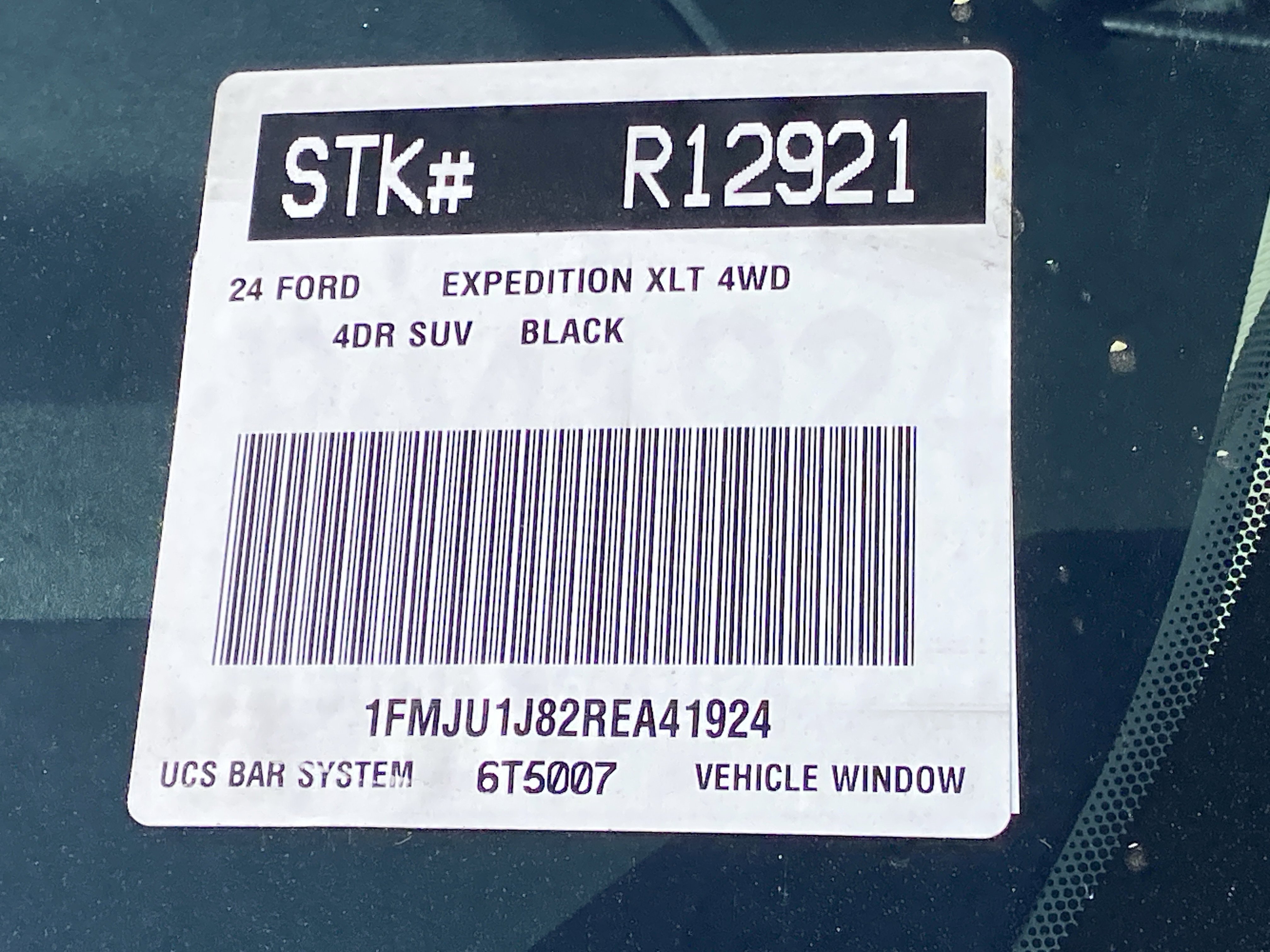 Used 2024 Ford Expedition XLT image 33