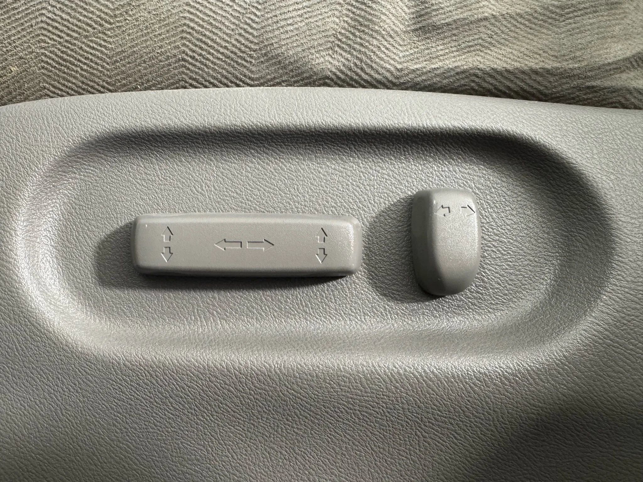 Used 2010 Honda Odyssey EX image 30