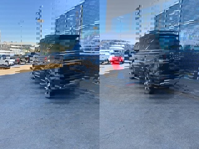 Certified 2022 Ford Expedition XLT image 5