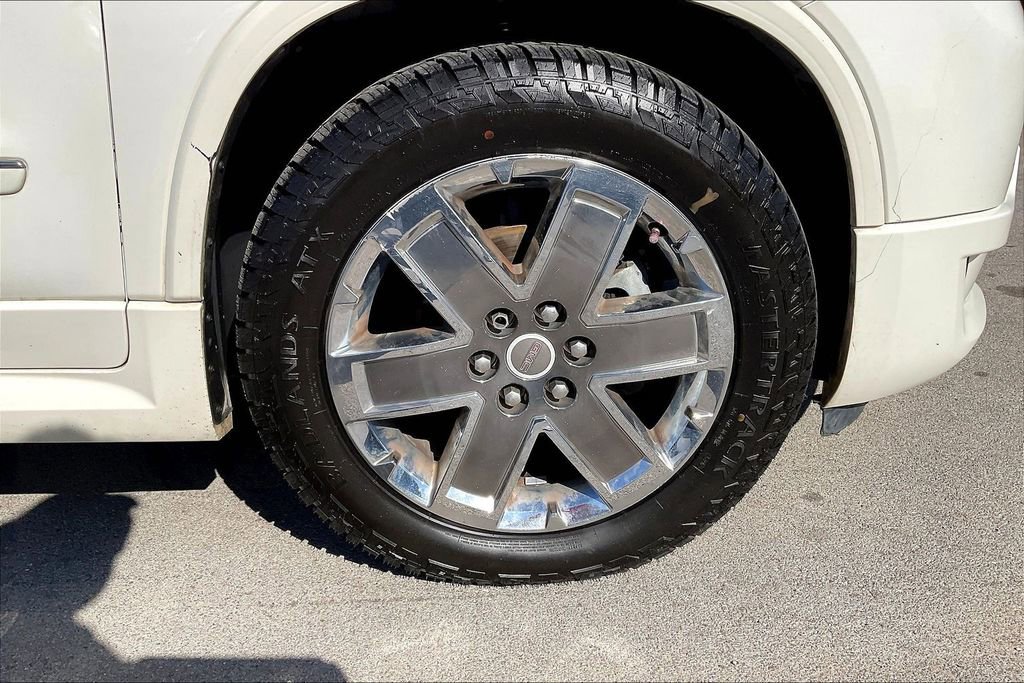 Used 2011 GMC Acadia Denali image 11