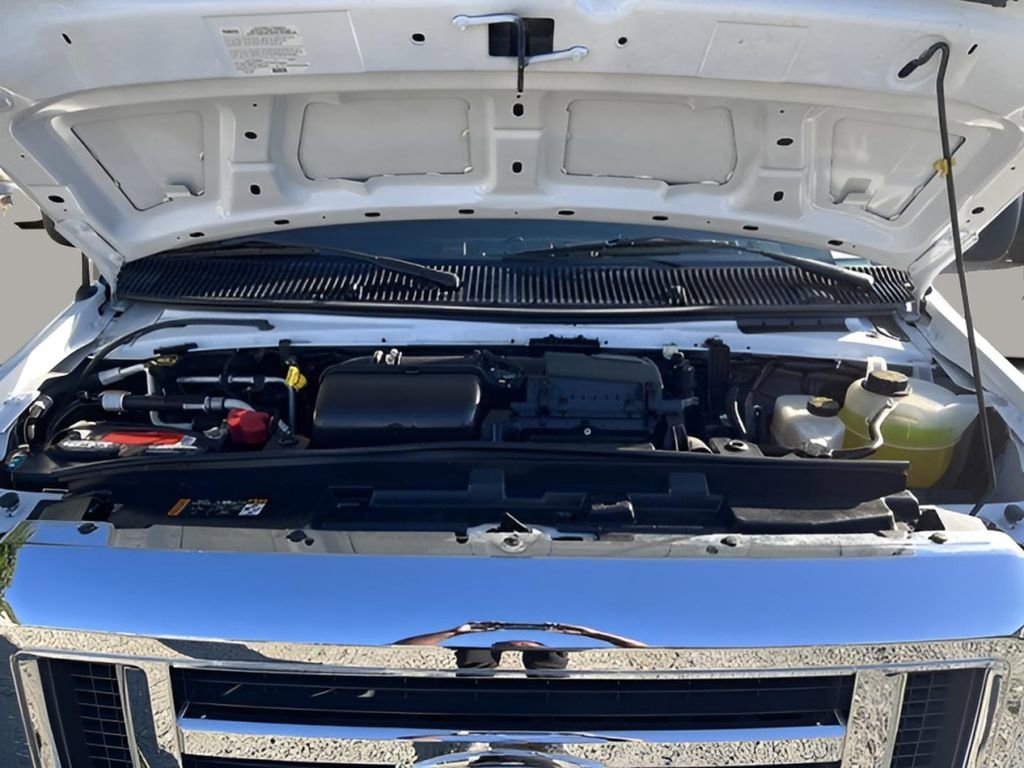 Used 2024 Ford E-450 and Econoline 450 Super Duty w/ Power Windows & Locks Group image 46