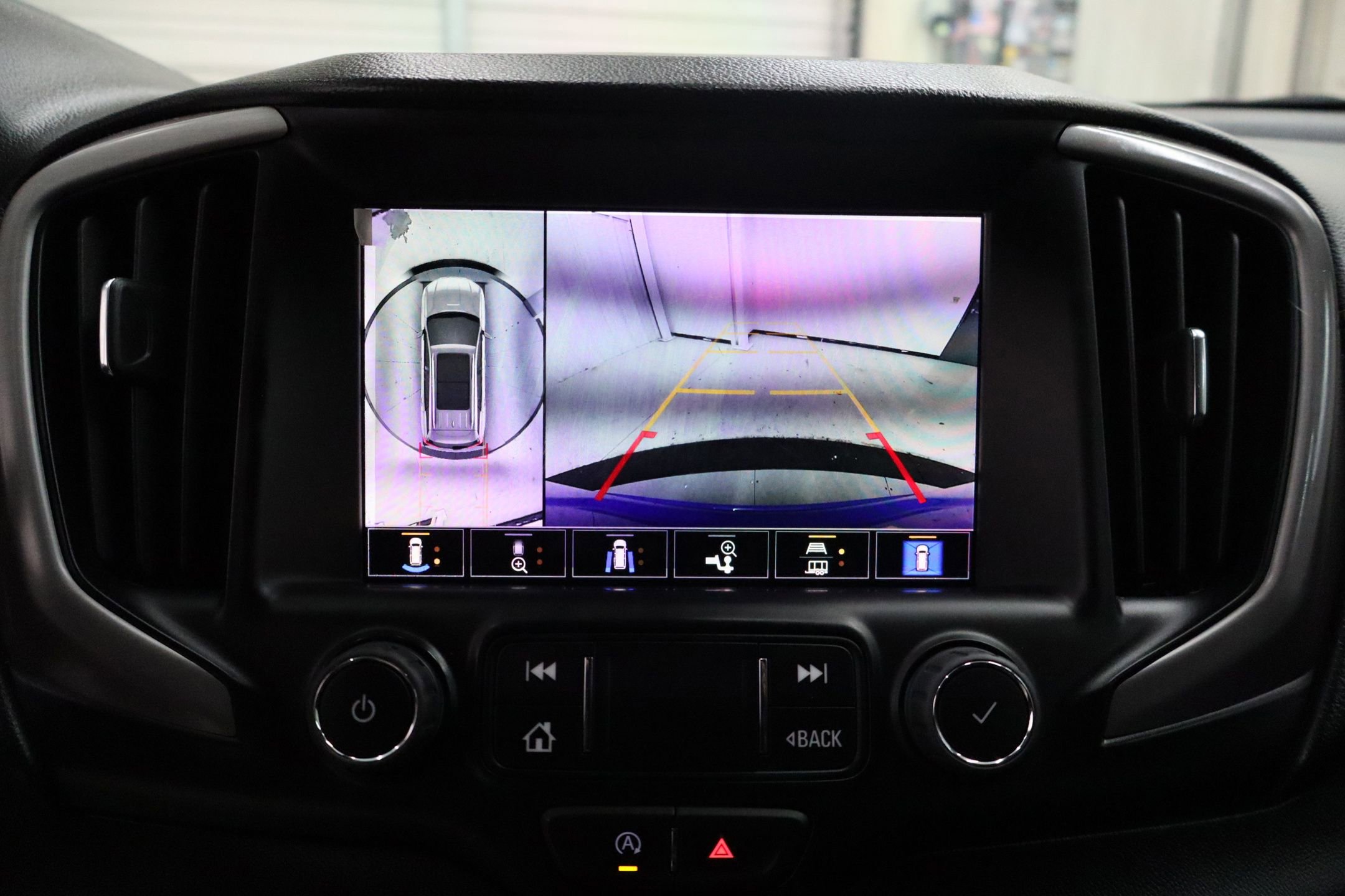 Used 2024 GMC Terrain AT4 w/ Tech Package image 23