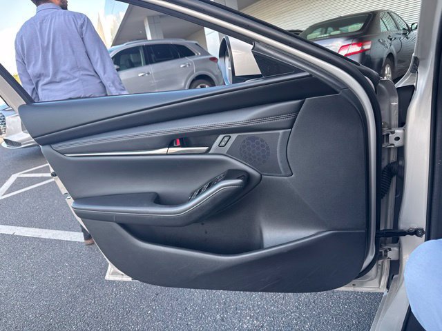 Used 2024 MAZDA MAZDA3 s FWD image 5