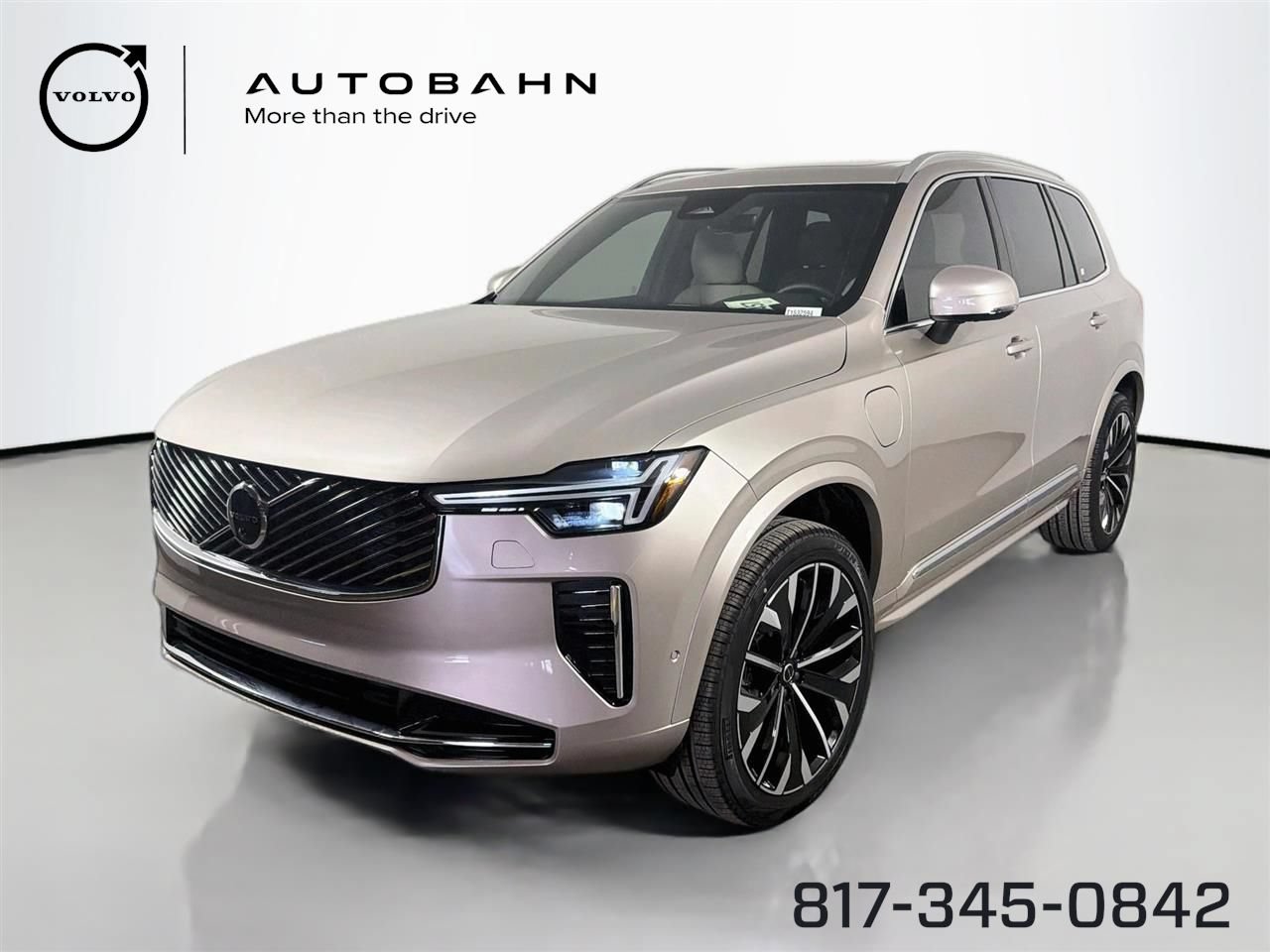 New 2026 Volvo XC90 T8 Plus w/ Protection Package Premier
