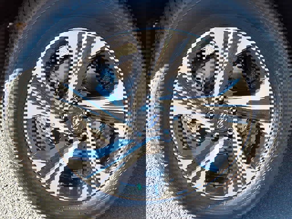 Certified 2025 Subaru Crosstrek 2.0i Premium image 10