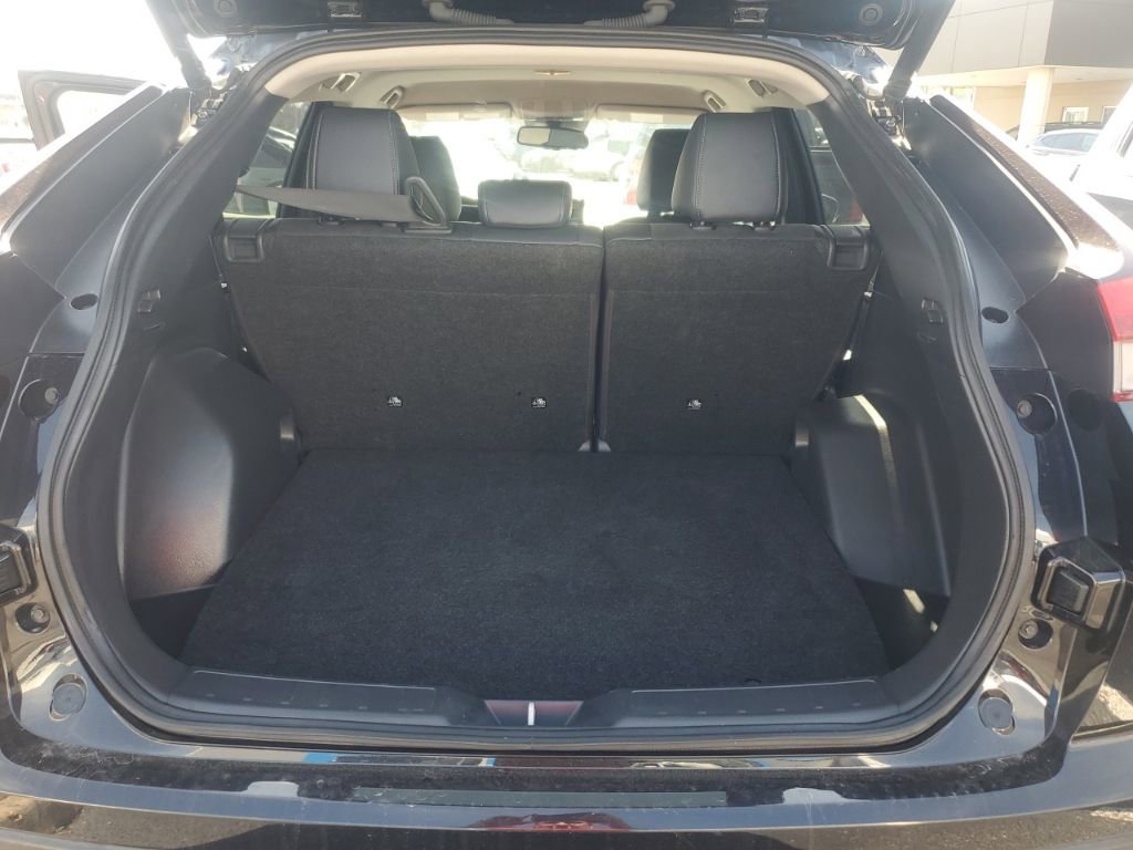 Used 2024 Mitsubishi Eclipse Cross SE image 12