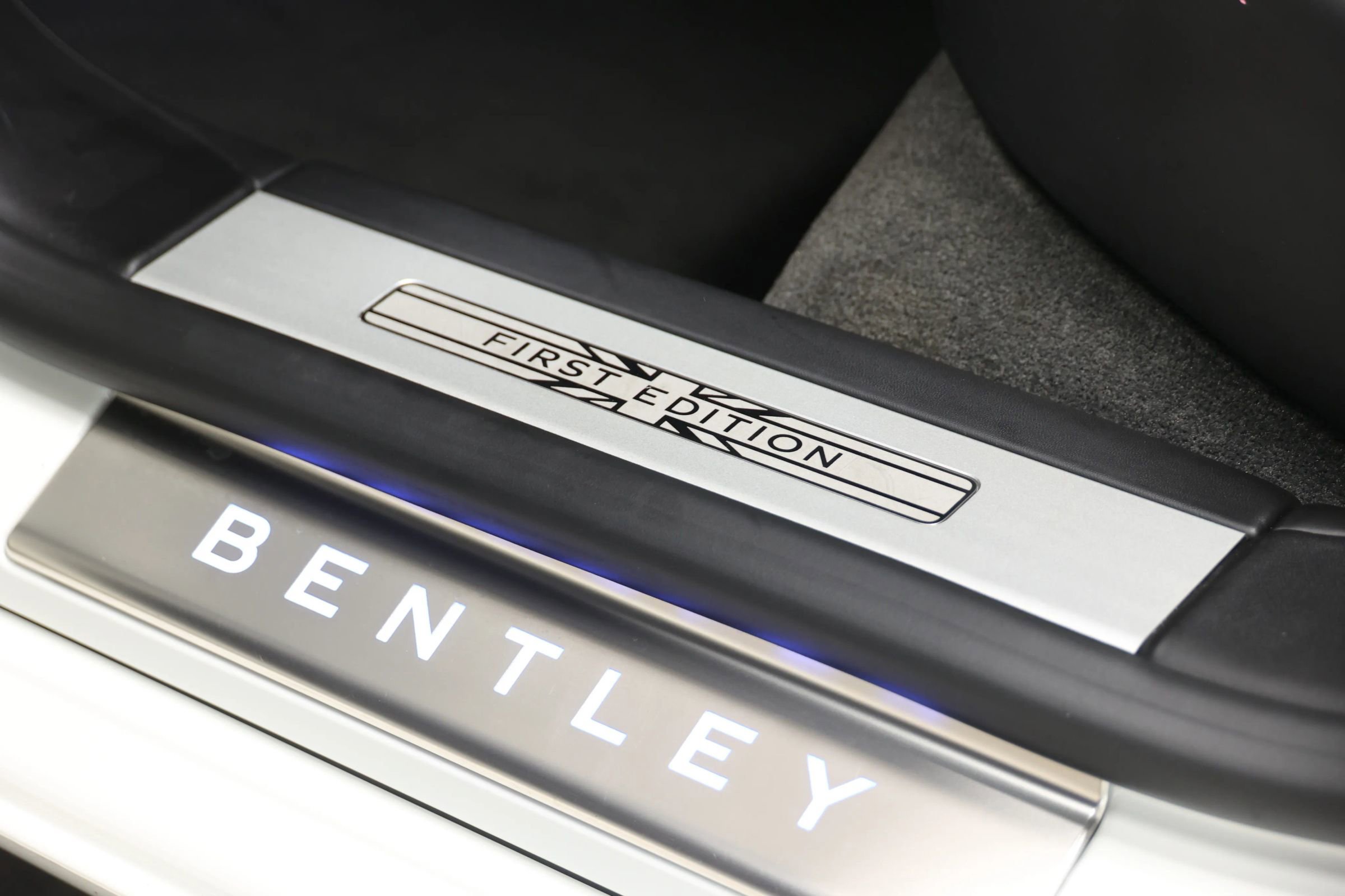 Used 2020 Bentley Flying Spur W12 image 62