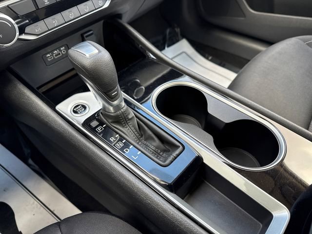 Used 2024 Nissan Altima 2.5 SV FWD image 32