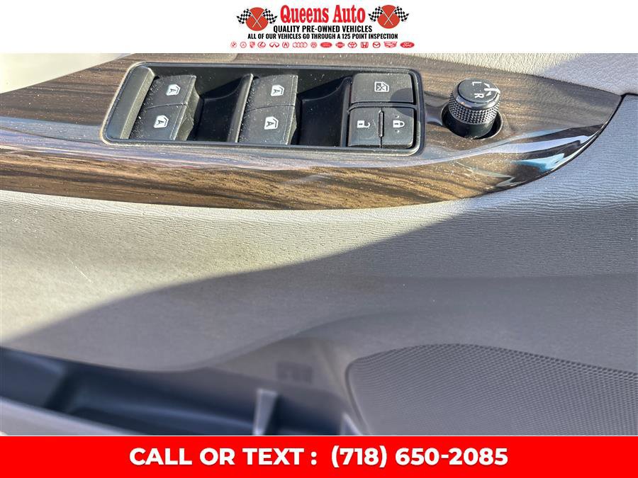 Used 2017 Toyota Sienna XLE image 42