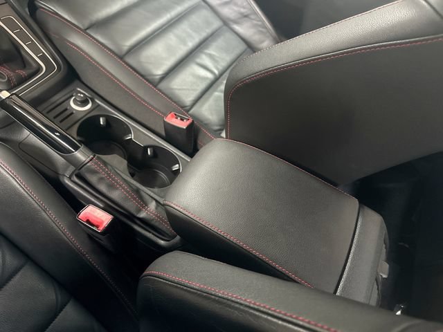 Used 2015 Volkswagen GTI SE FWD image 23