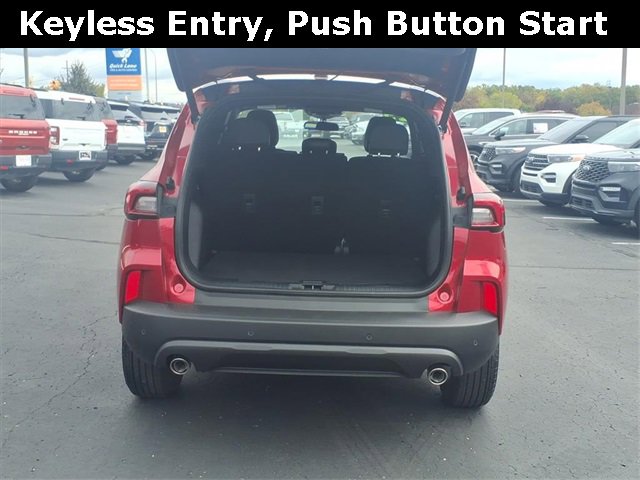 Certified 2025 Ford Escape ST-Line Elite w/ Tech Pack #1 image 7