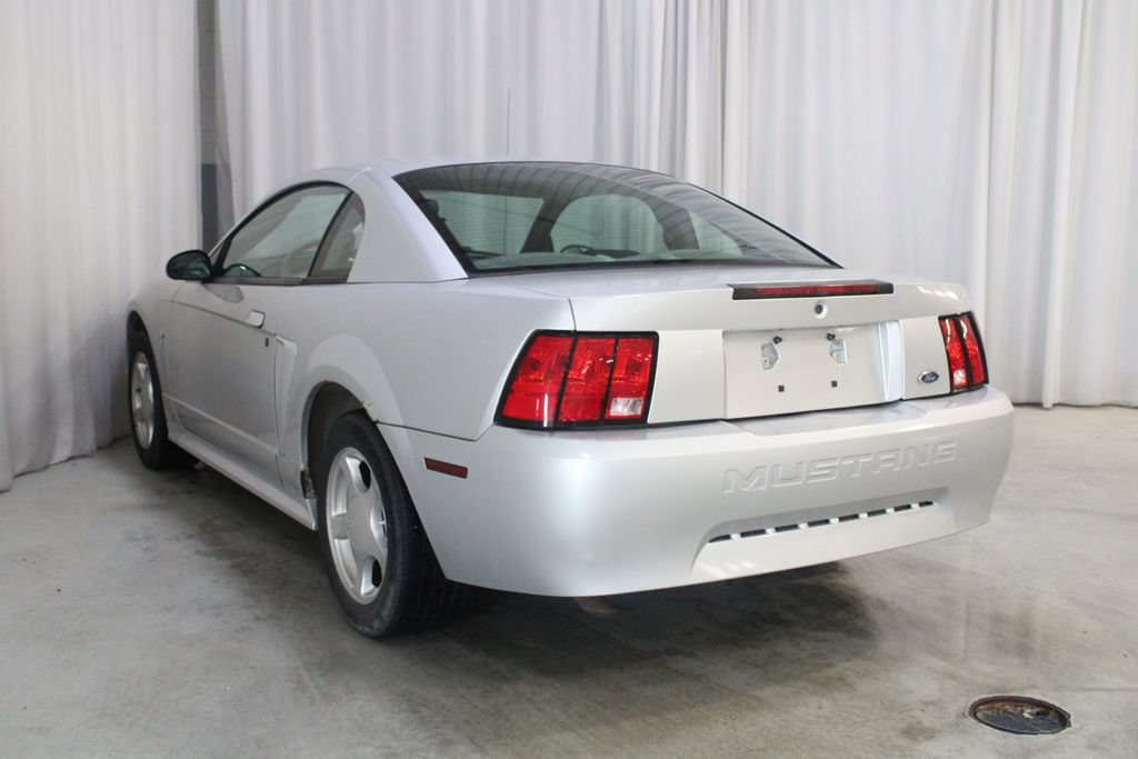Used 2003 Ford Mustang Coupe RWD image 18