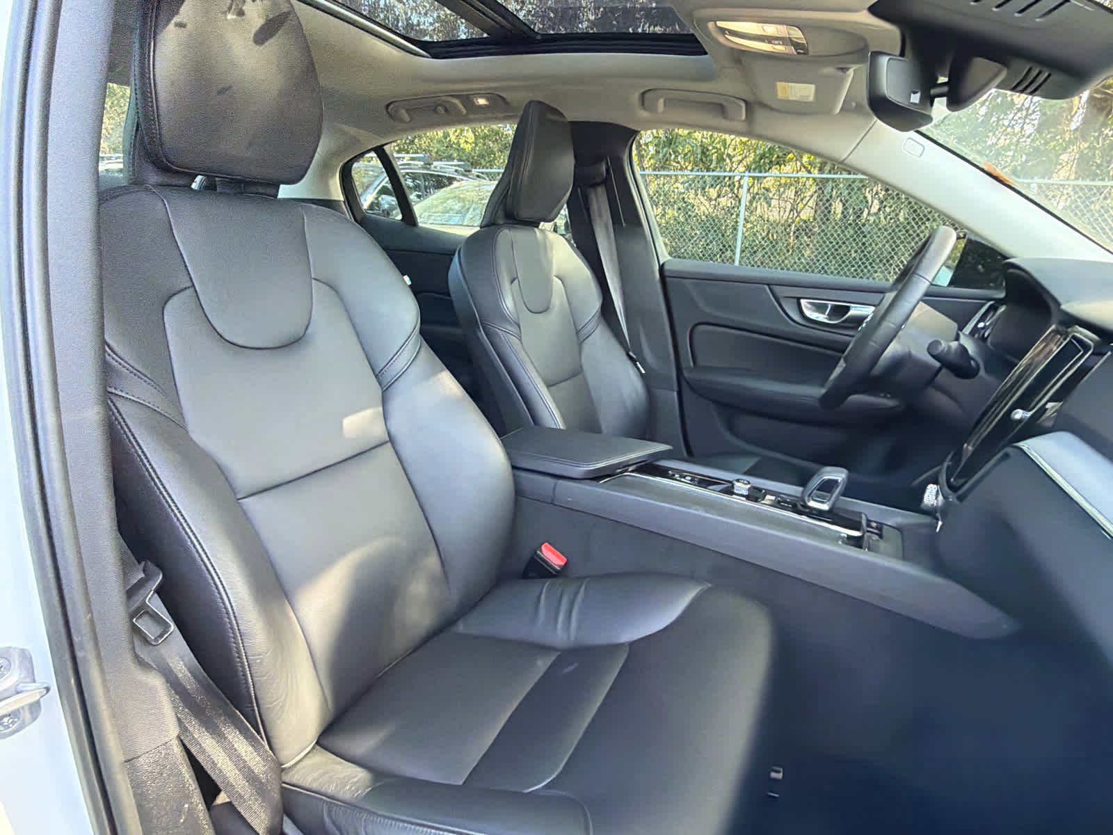 Certified 2024 Volvo S60 B5 Core image 19