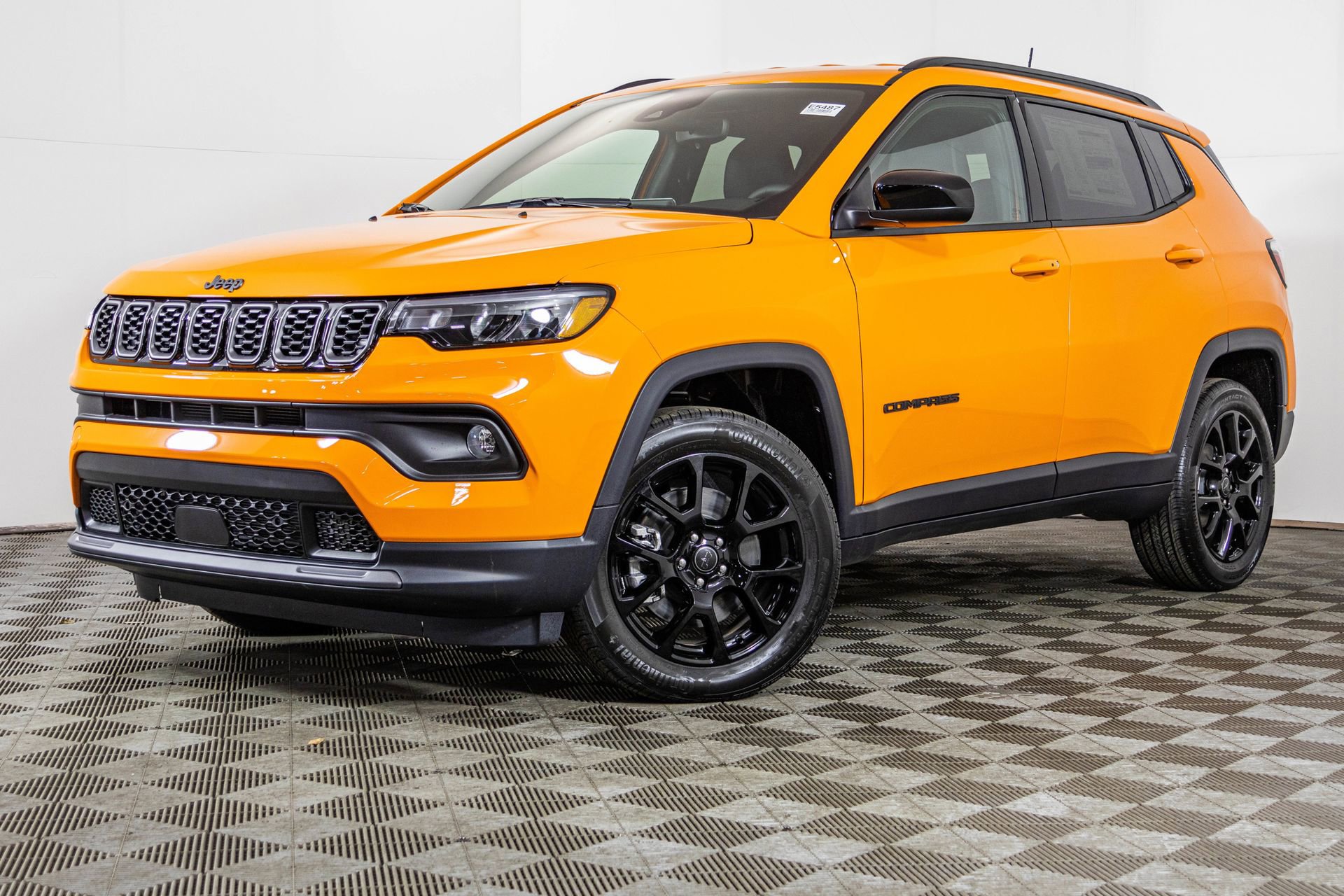 New 2026 Jeep Compass Latitude image 2