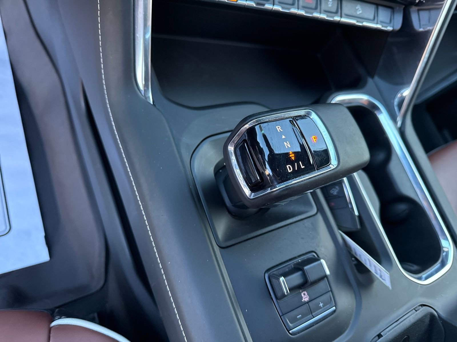 Used 2025 GMC Sierra 1500 Denali Ultimate image 24