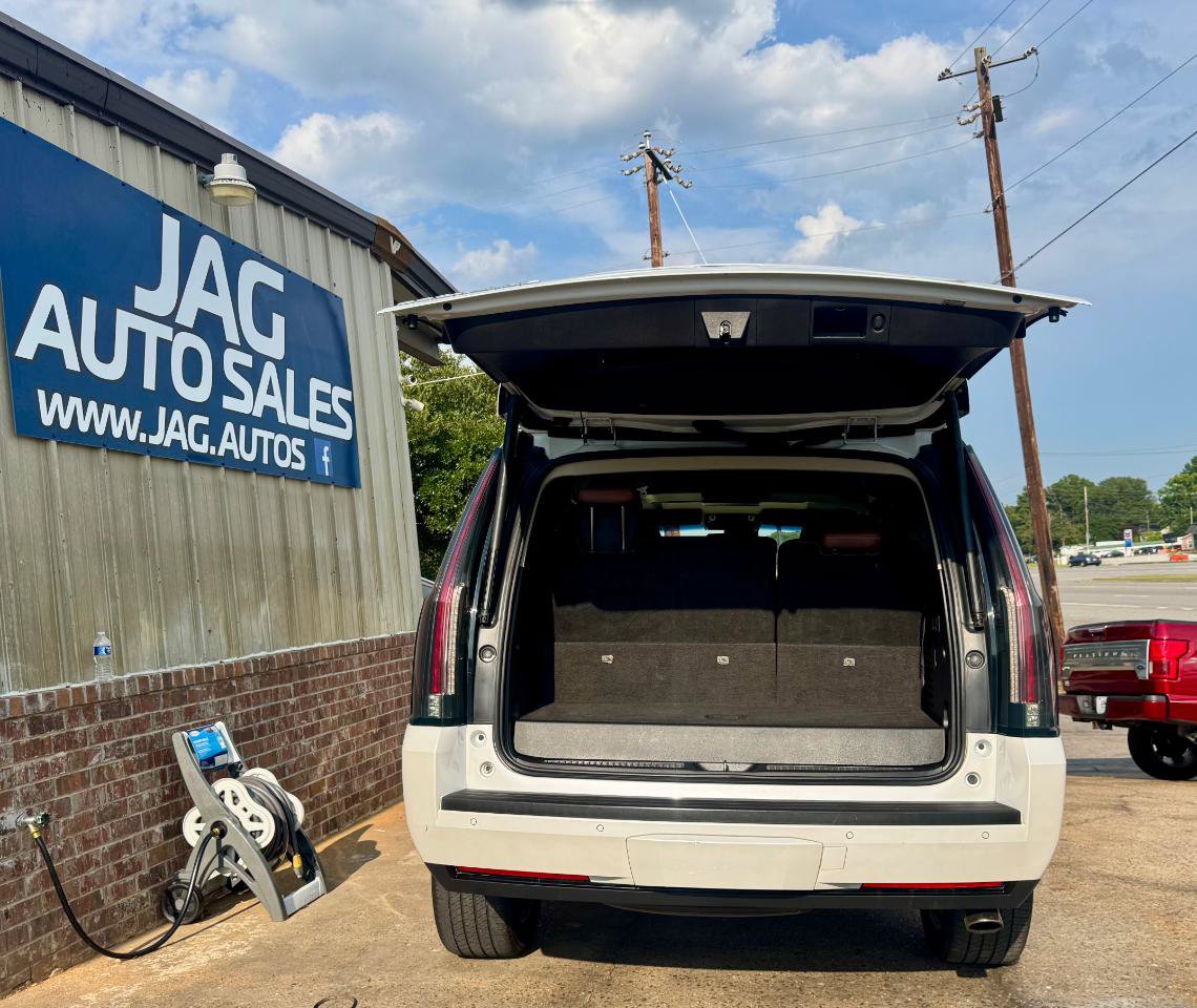 Used 2016 Cadillac Escalade Premium AWD/4WD image 11