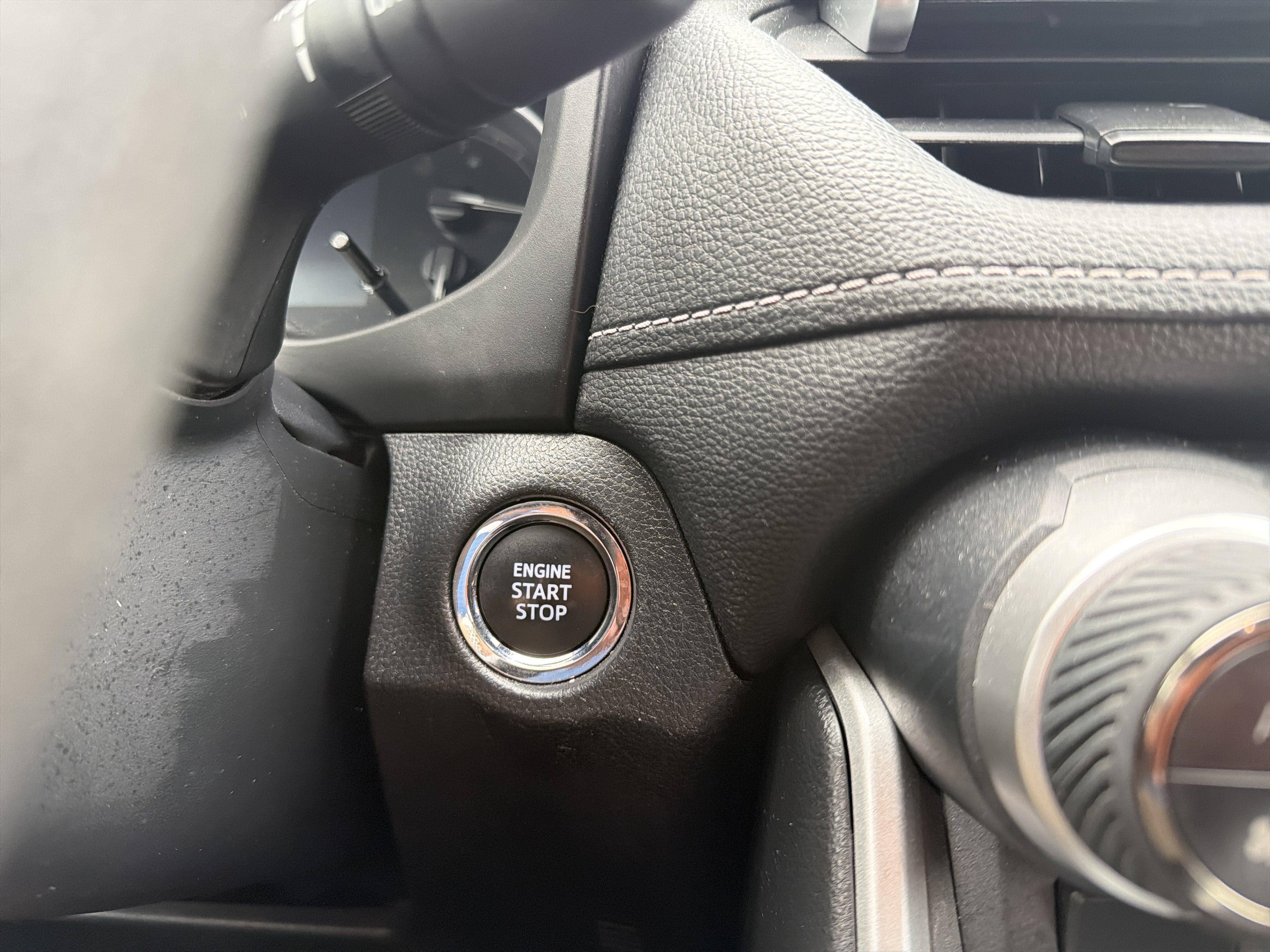 Used 2023 Toyota RAV4 XLE AWD/4WD image 22