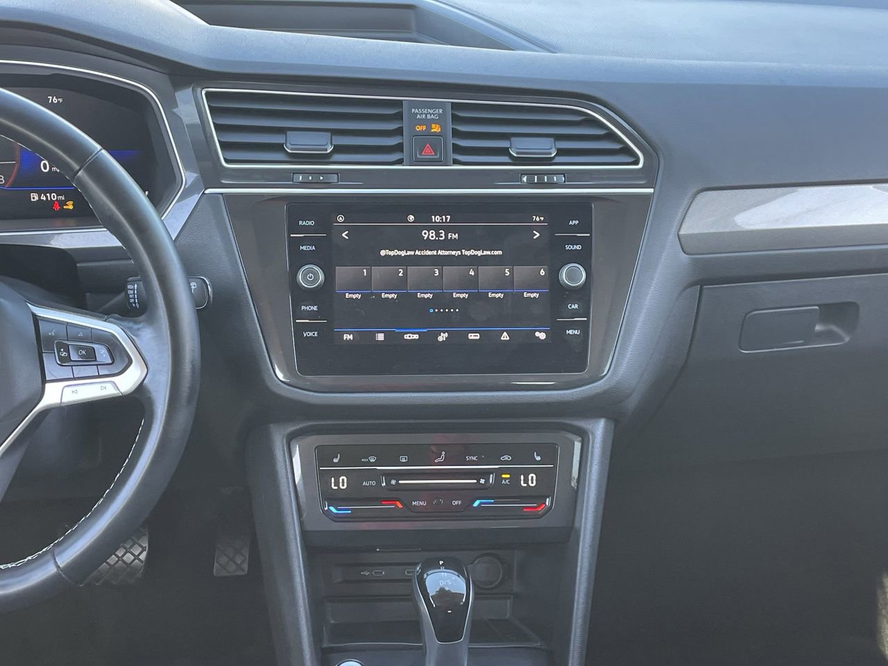 Used 2024 Volkswagen Tiguan SE image 17