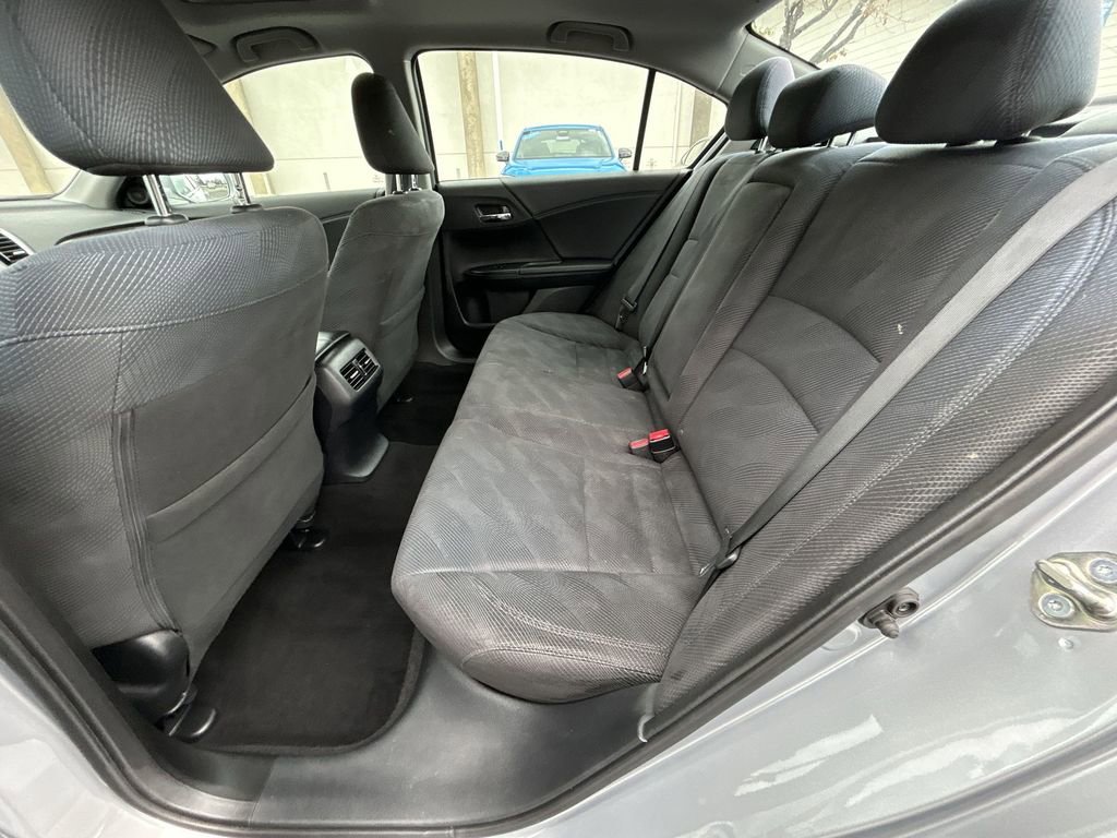 Used 2017 Honda Accord EX image 22