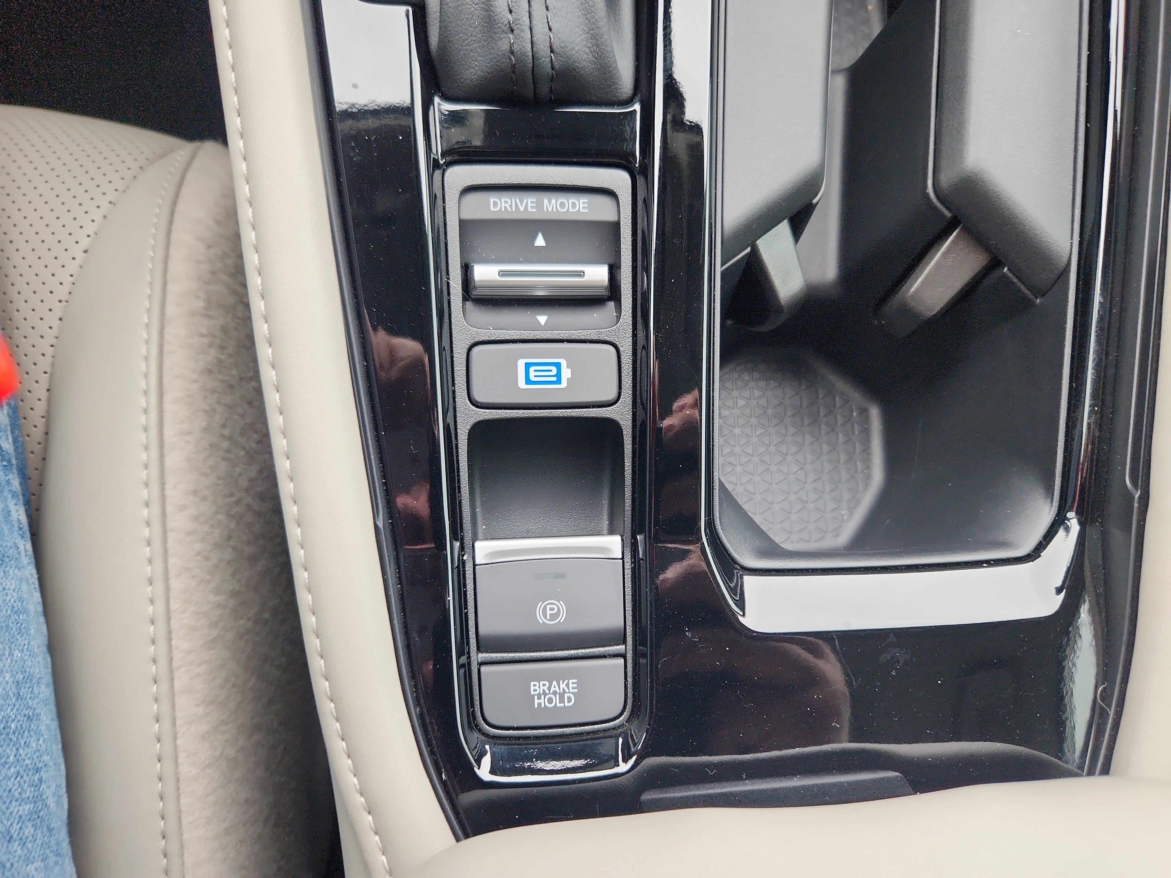 Used 2024 Honda Accord Touring image 26