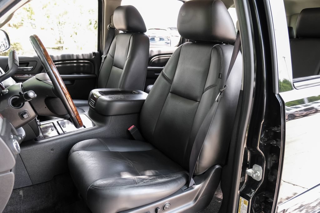 Used 2013 GMC Yukon XL Denali AWD/4WD image 8