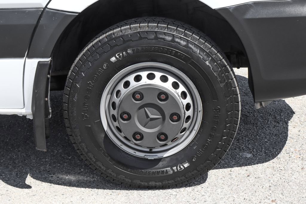 Used 2018 Mercedes-Benz Sprinter 3500 image 42