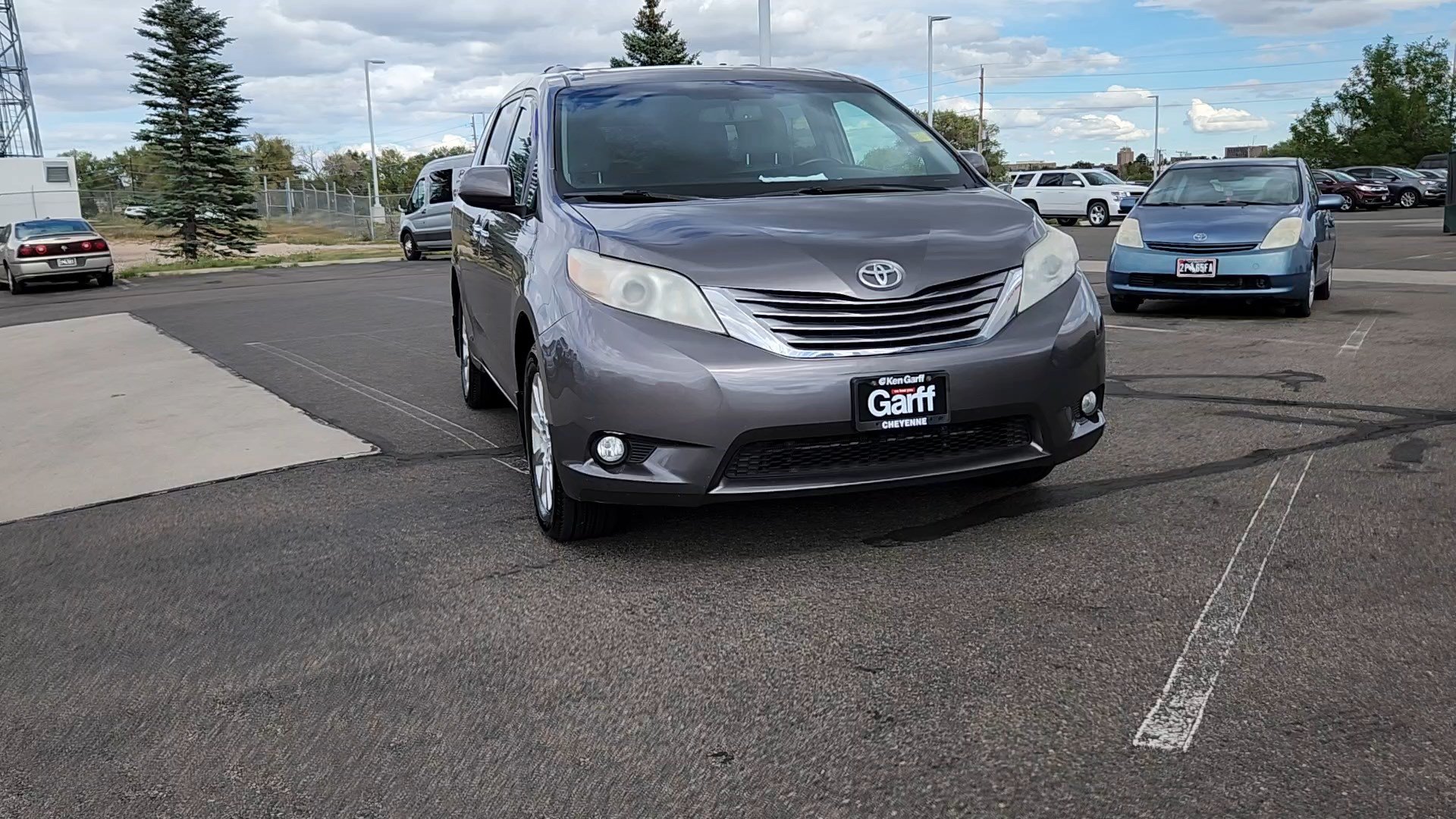 Used 2016 Toyota Sienna XLE Premium AWD/4WD image 4