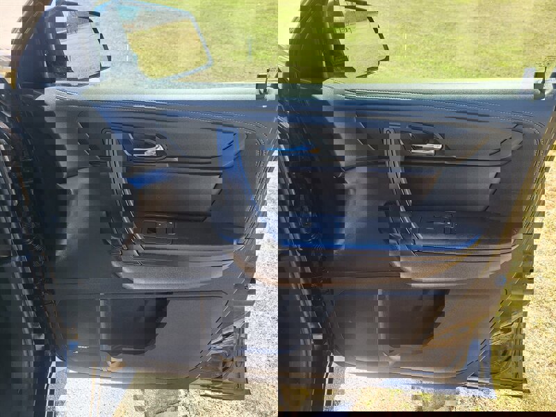 Used 2016 Chevrolet Traverse LT image 28