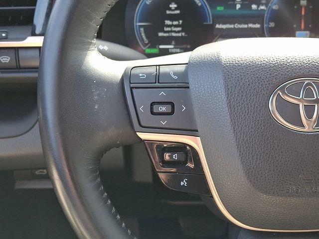 Used 2023 Toyota Crown XLE image 23