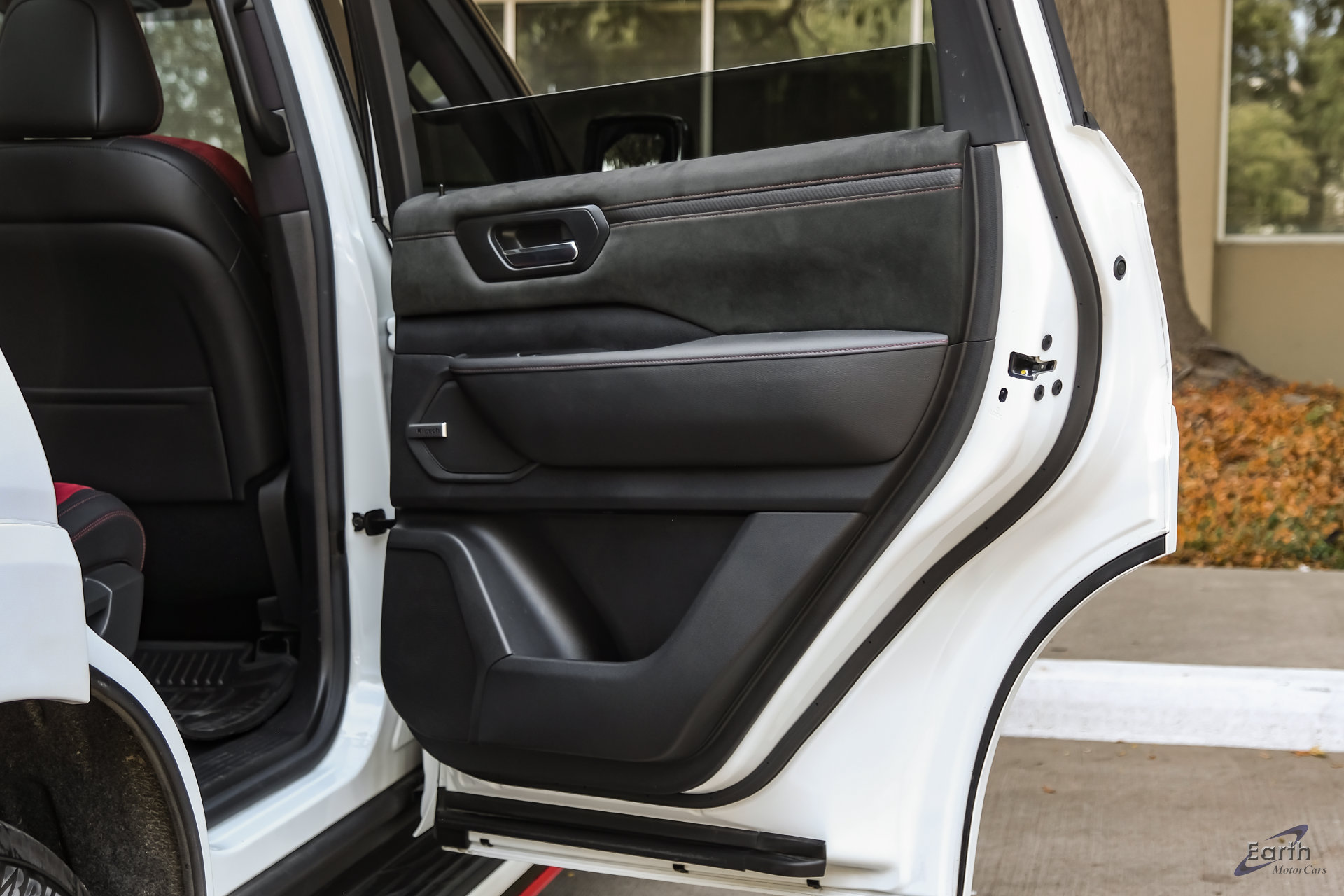 Used 2026 Nissan Armada NISMO AWD/4WD image 99