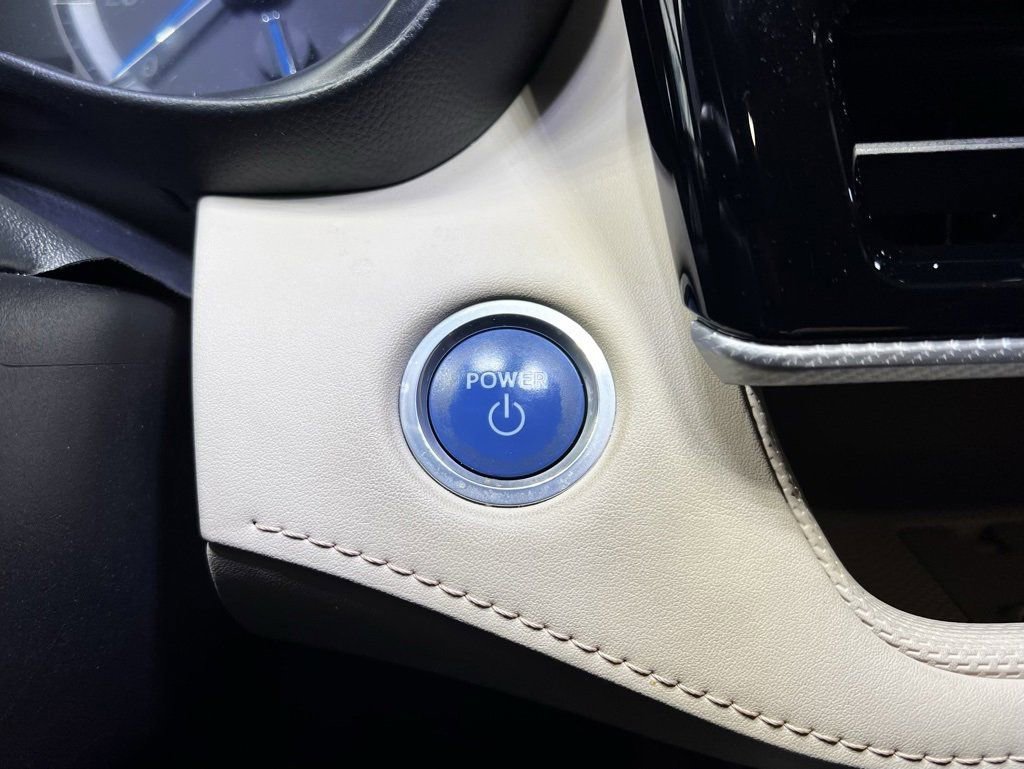 Certified 2020 Toyota Highlander Platinum image 29