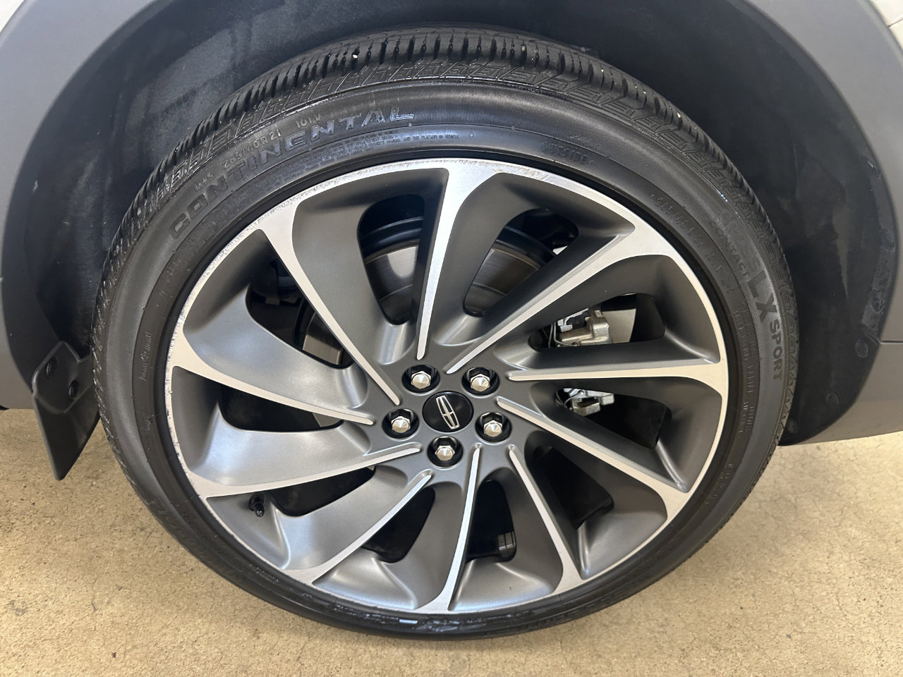 Used 2023 Lincoln Nautilus Reserve w/ Equipment Group 202A image 29