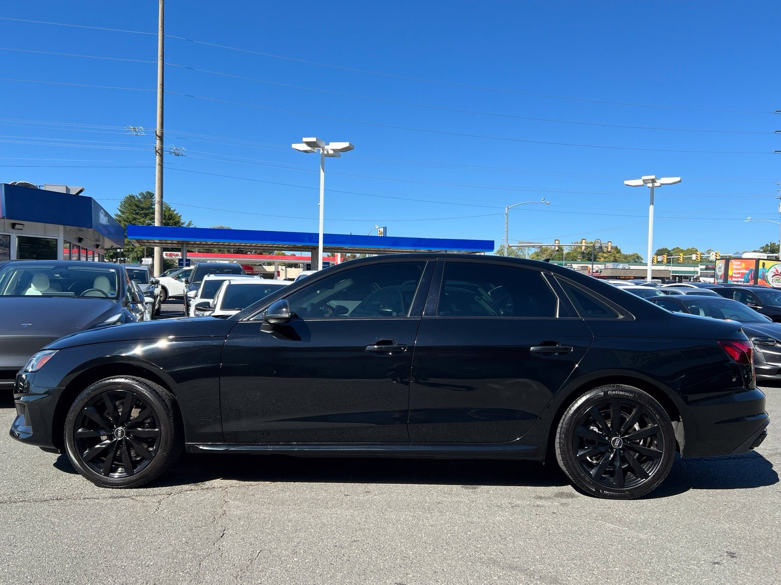 Used 2023 Audi A4 2.0T Premium w/ Convenience Package AWD/4WD image 28
