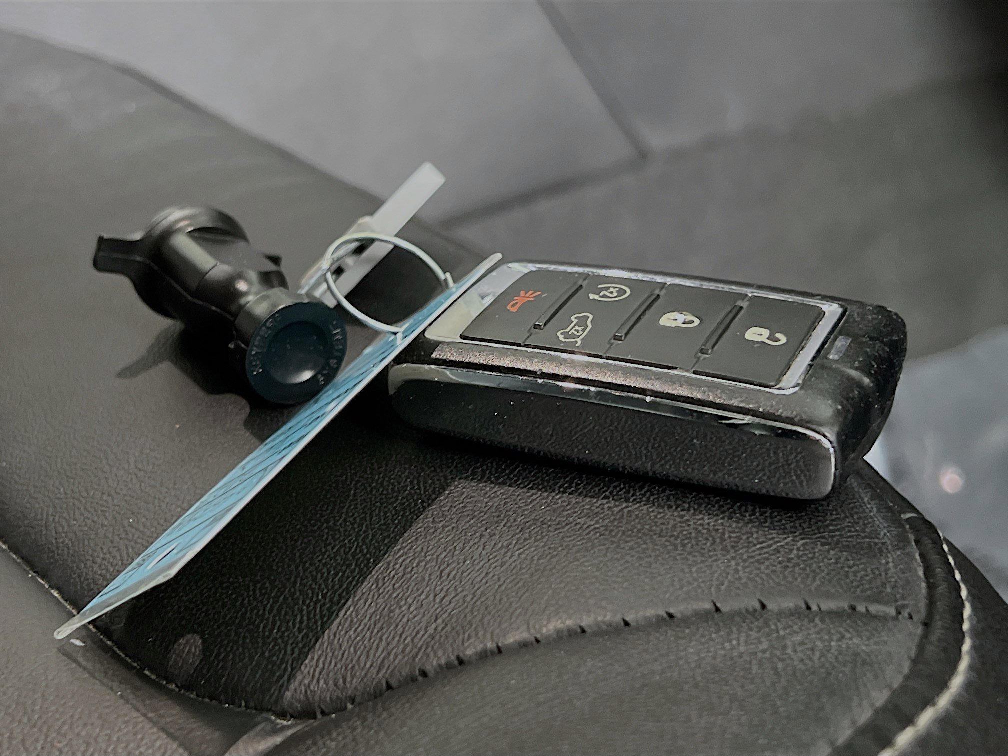 Used 2023 Jeep Grand Cherokee Limited image 36