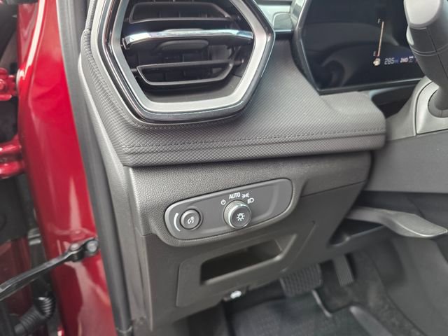 Used 2024 Chevrolet TrailBlazer LT w/ LT Cold Weather Package image 9