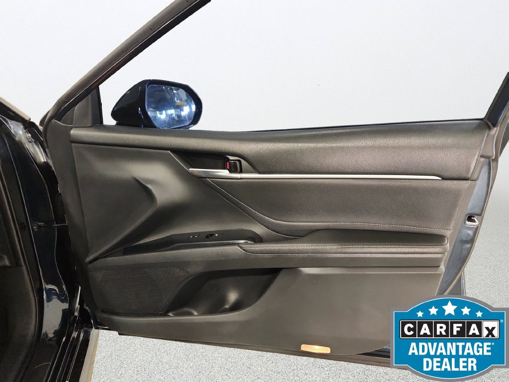 Used 2018 Toyota Camry XSE FWD image 26