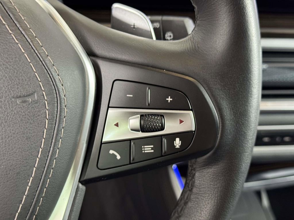 Used 2025 BMW X5 xDrive50e w/ Premium Package AWD/4WD image 22
