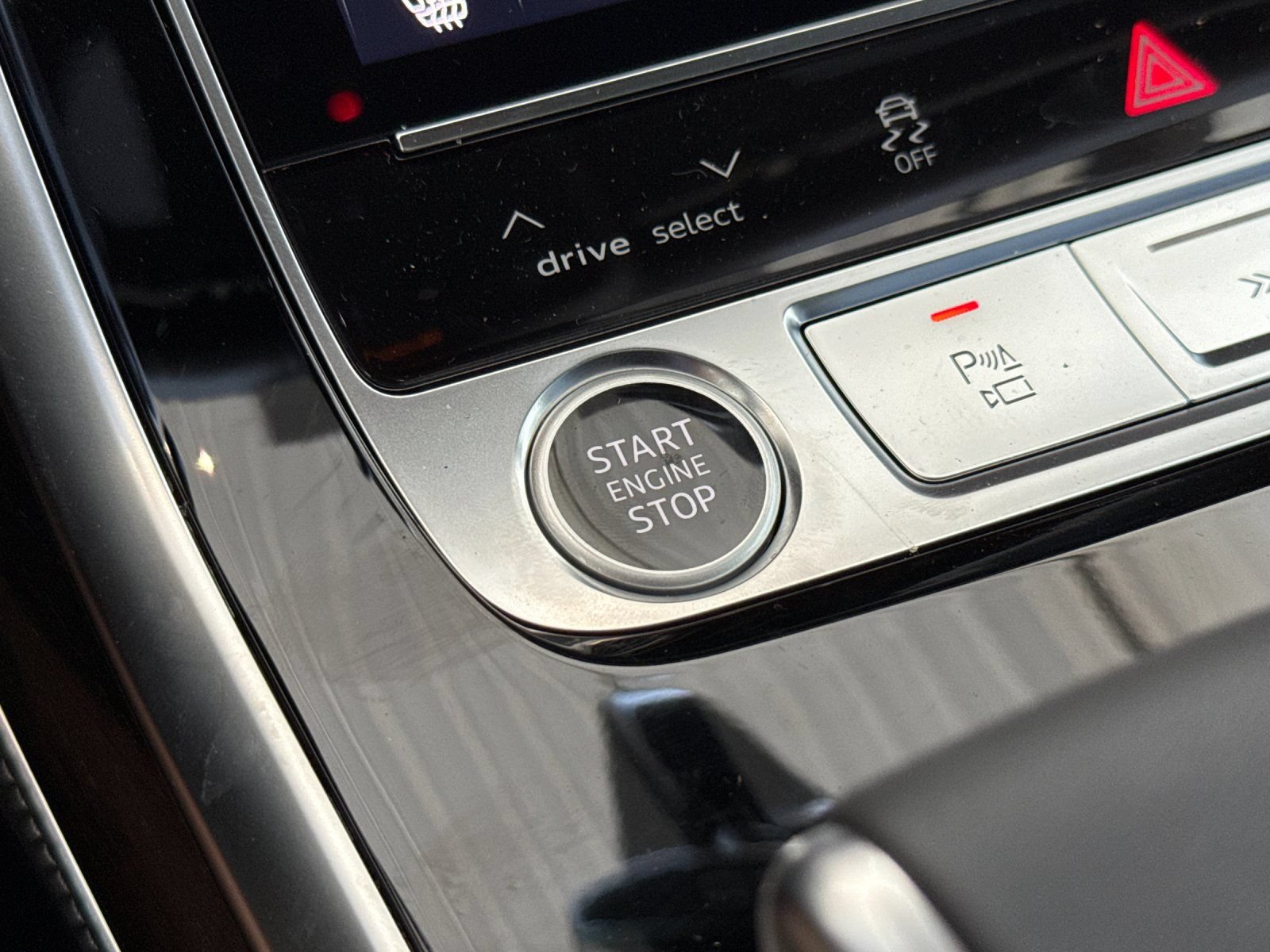 New 2026 Audi Q8 Prestige AWD/4WD image 22