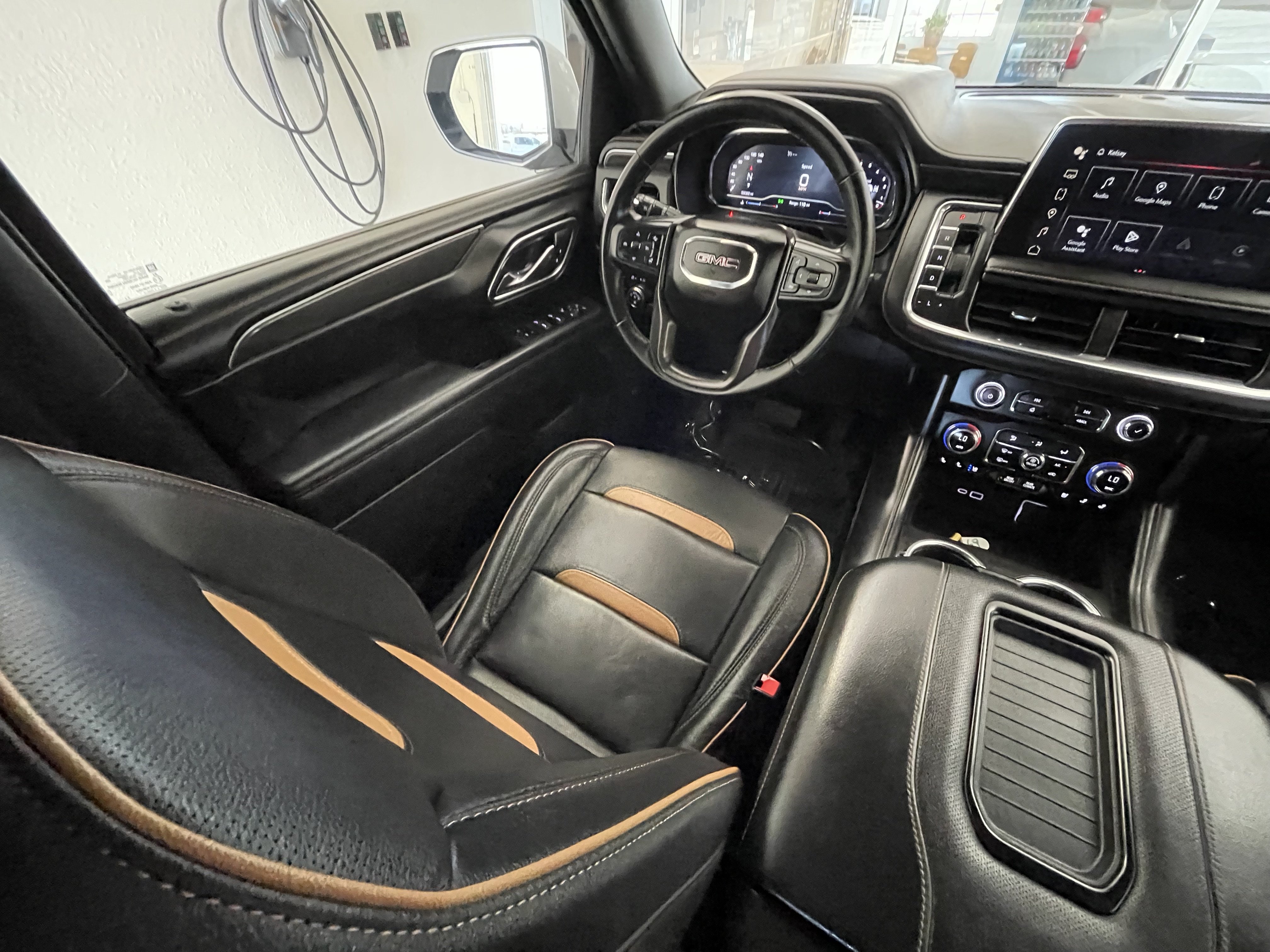 Certified 2024 GMC Yukon AT4 w/ Technology Package AWD/4WD image 35