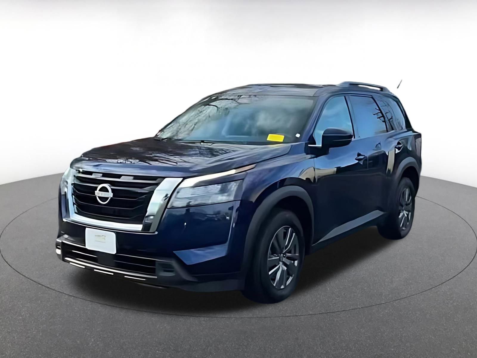 Used 2025 Nissan Pathfinder SV AWD/4WD image 15