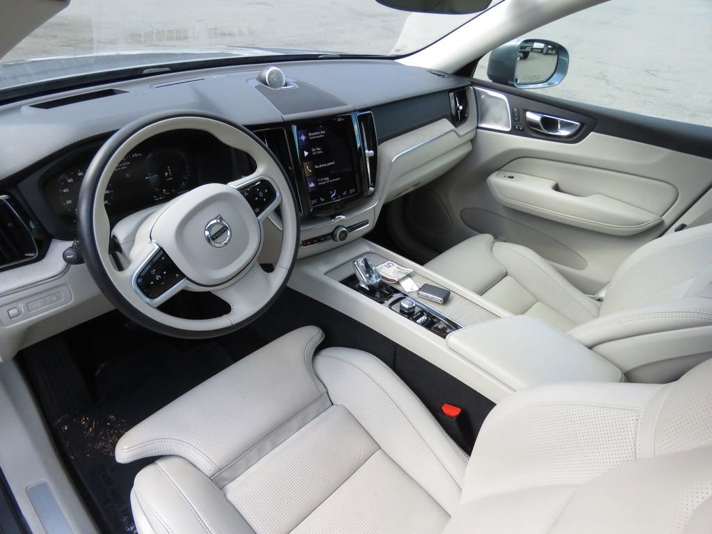 Used 2021 Volvo XC60 T8 Inscription w/ Advanced Package AWD/4WD image 11