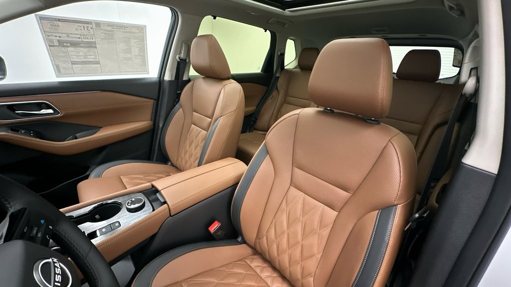 New 2026 Nissan Rogue Platinum image 9