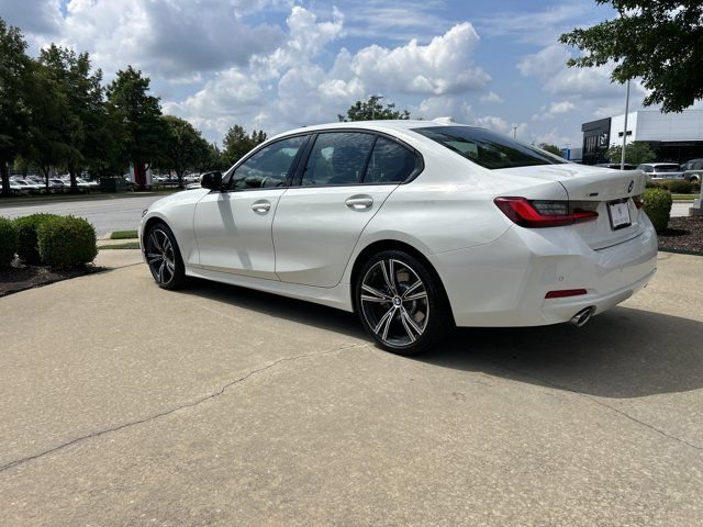 Used 2023 BMW 330i xDrive Sedan w/ Premium Package AWD/4WD image 3