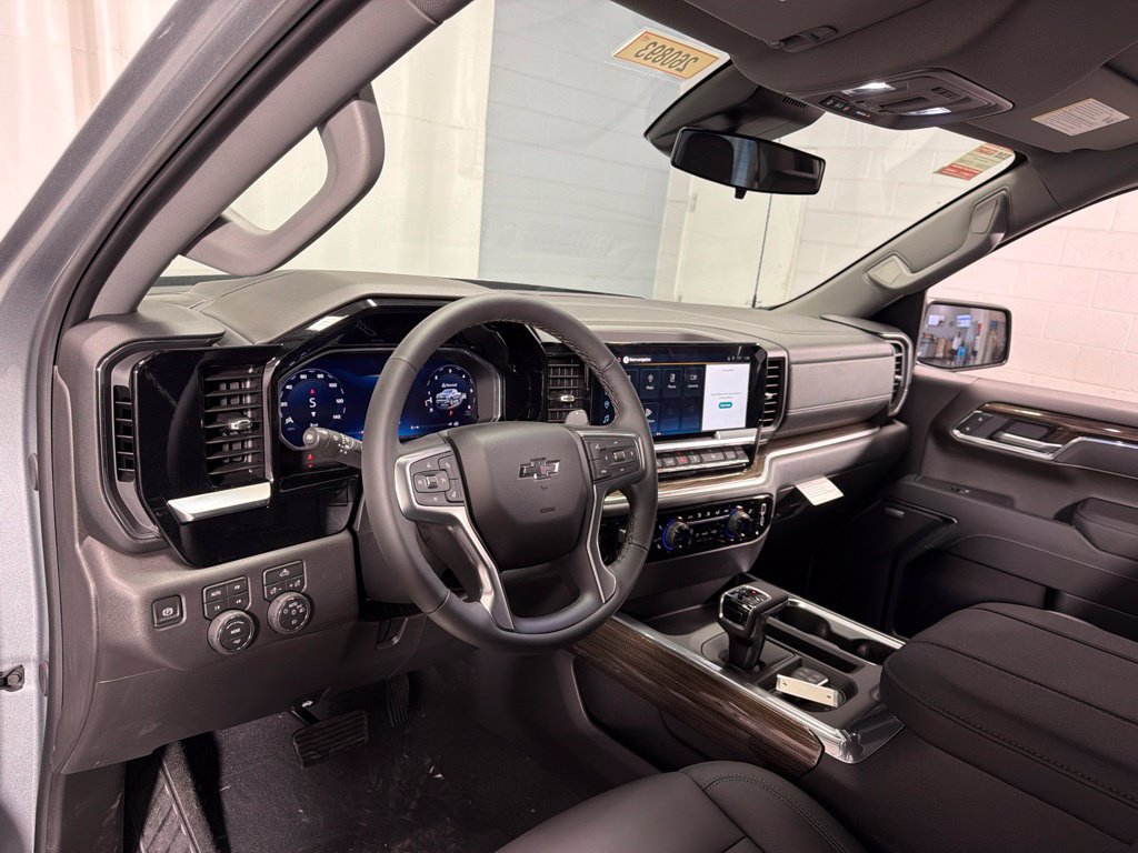New 2026 Chevrolet Silverado 1500 RST w/ Convenience Package II AWD/4WD image 16