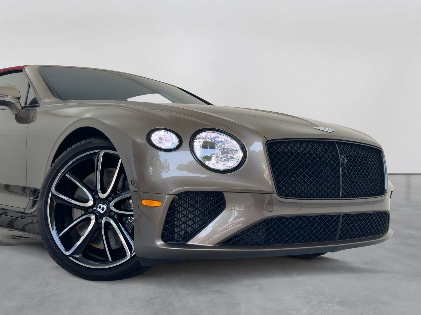 Used 2024 Bentley Continental GT AWD/4WD image 10