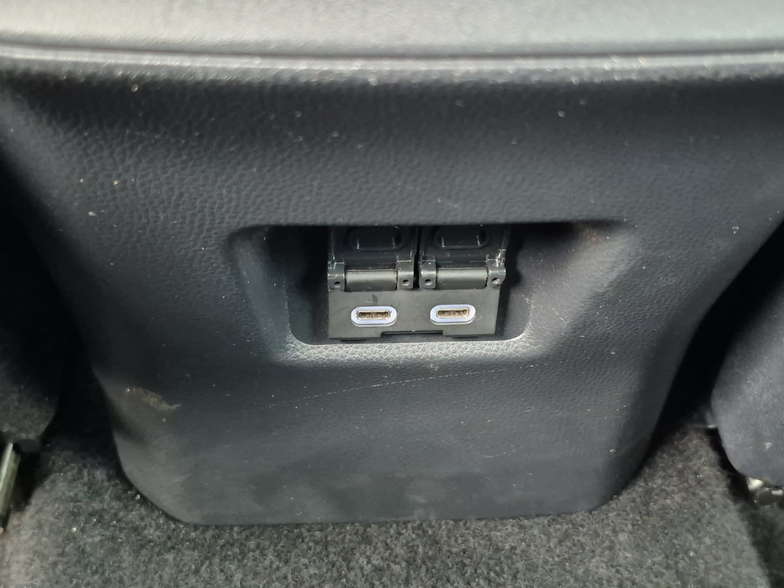 Used 2025 Toyota RAV4 XLE AWD/4WD image 16