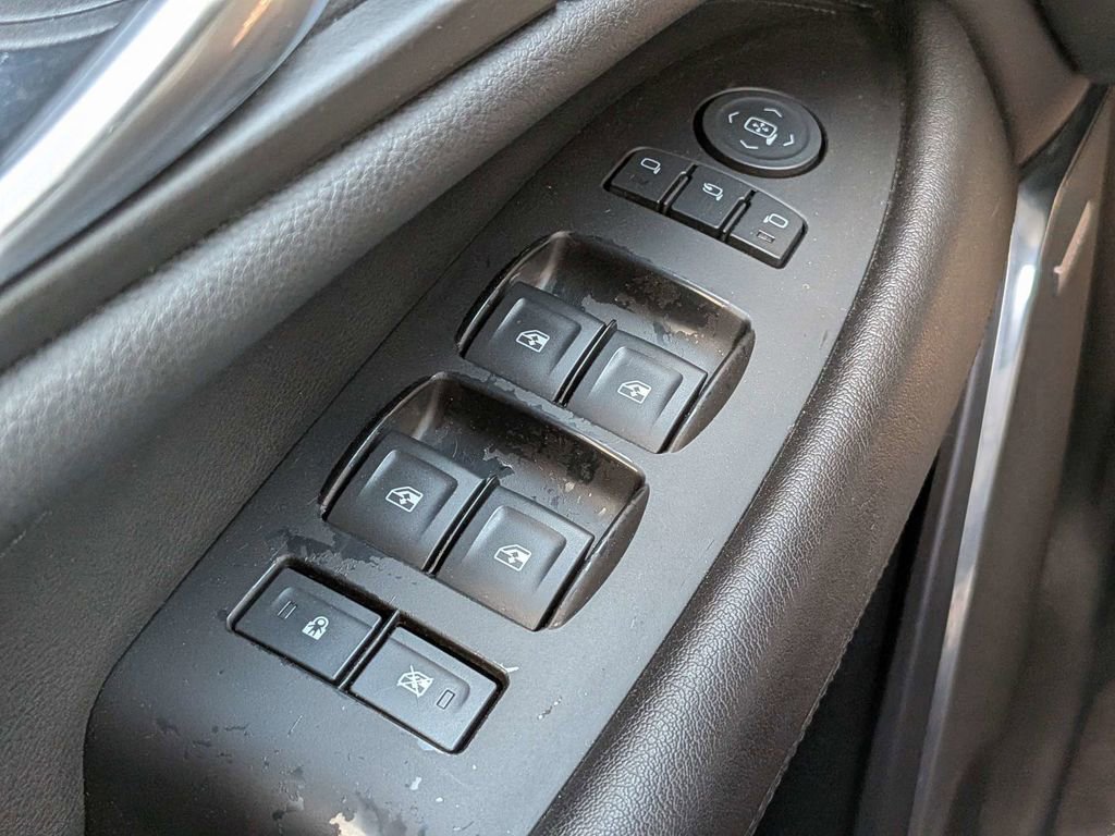 Used 2015 Cadillac Escalade ESV Luxury image 30