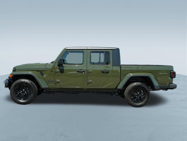 Used 2021 Jeep Gladiator Sport AWD/4WD image 4